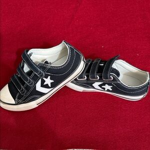 Converse Kids Black Canvas Star Player 76 Easy-On Low-Top Velcro Sneakers